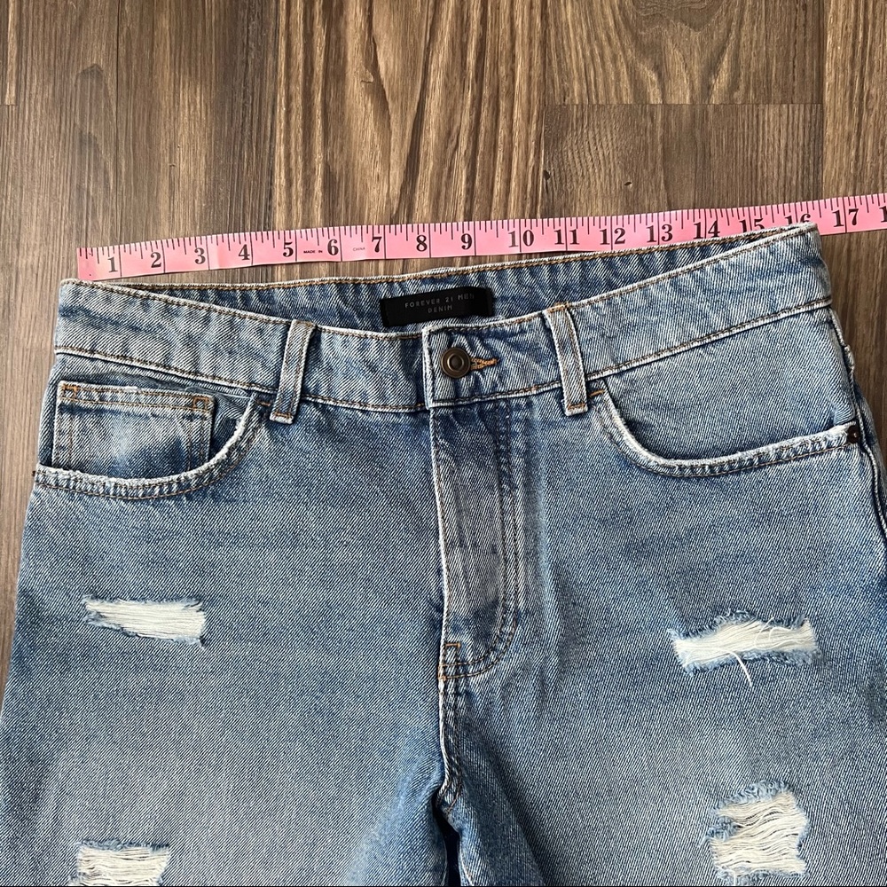 Forever 21 Men NWT Distressed Mid Rise Skinny Jean Shorts - Picture 13 of 13